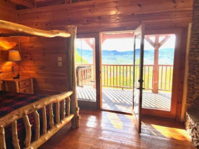 VIEWS - Spring sale! - King Bed - Pets Welcome